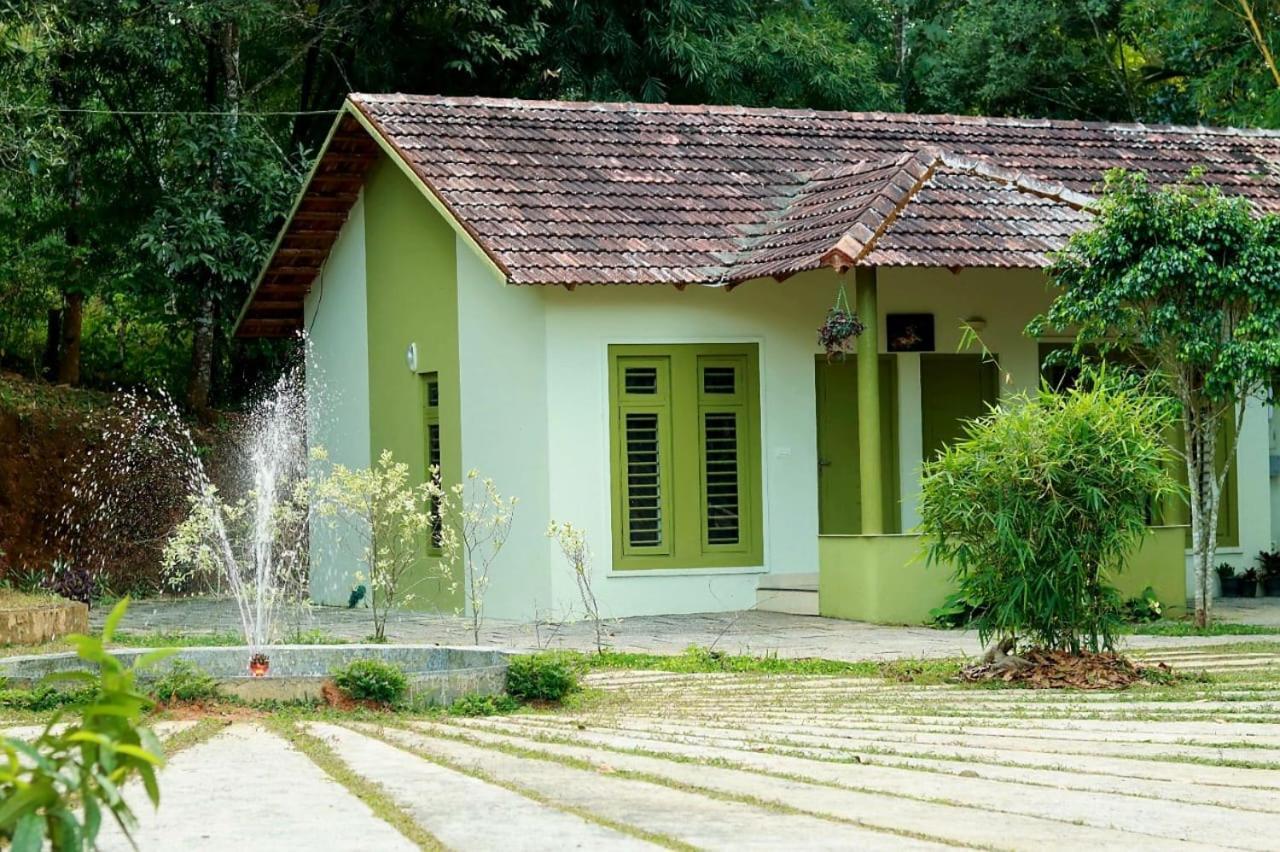 Ayurnest Pool Resort Wayanad Batheri Buitenkant foto