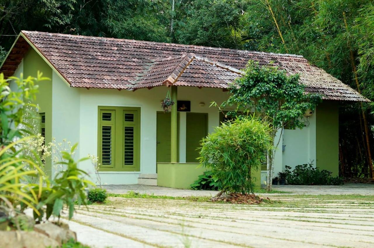 Ayurnest Pool Resort Wayanad Batheri Buitenkant foto